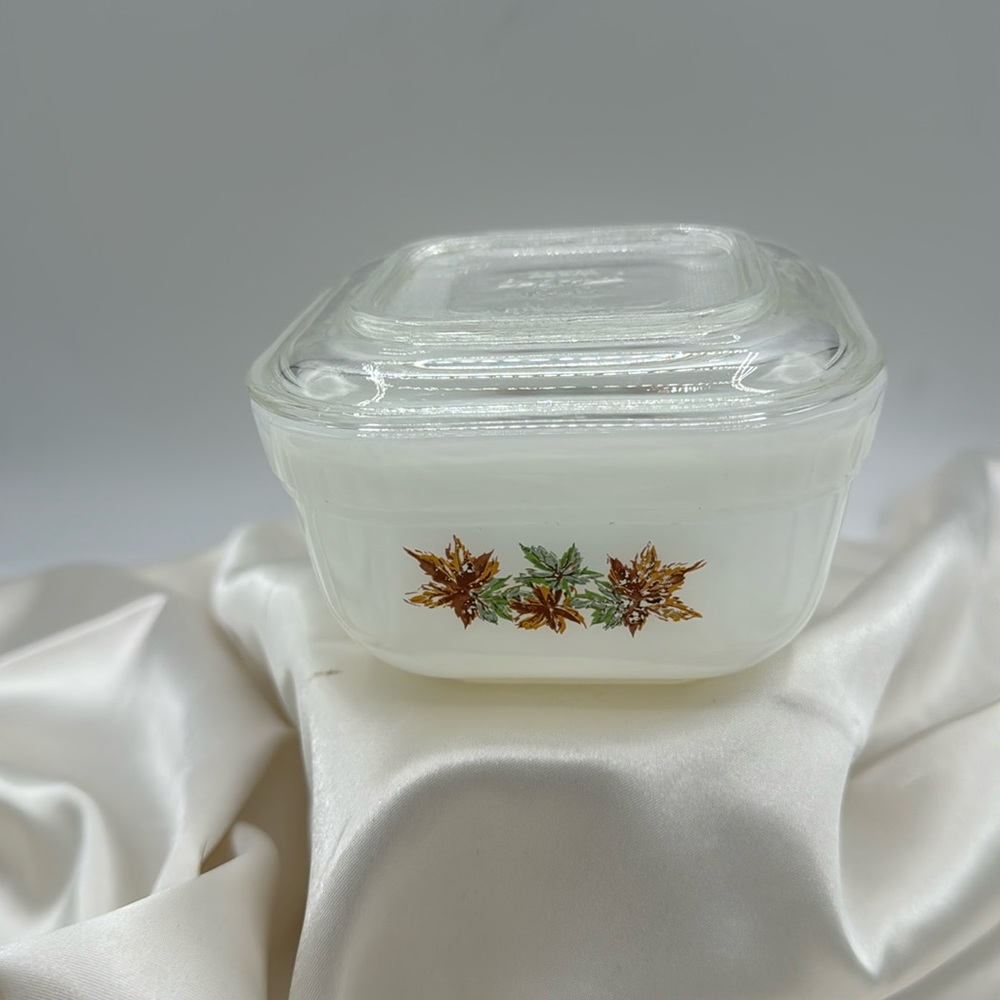 Fire-king Adorable Maple Leaves Refrigerator Dish With Lid 4" Square